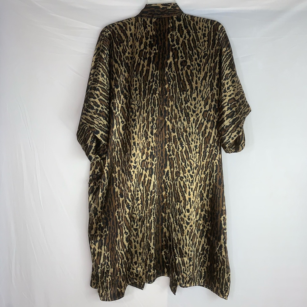 Morgan Taylor Intimates Animal Print Silky Robe - Picture 4 of 6
